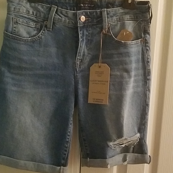 Lucky brand shorts - Picture 2 of 2